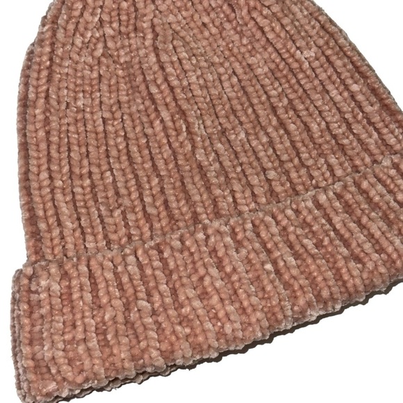 Rylee Crew Chenille Knit Hat - Picture 3 of 6